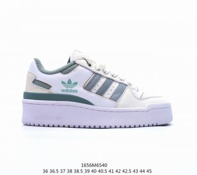 Adidas 阿迪达斯 采用翻毛皮组合纤维皮革鞋面材质，外露轻量eva中底嵌片最近超级火的一双鞋，阿迪达斯adidas Originals Forum Bold
