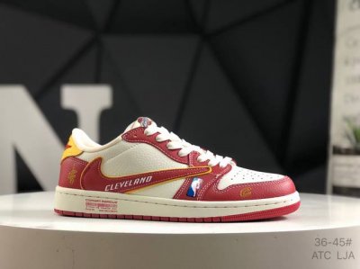 公司级带半码 耐克 乔丹Air Jordan 1 Low Aj1 乔1 乔丹1代Aj1 低帮复古文化休闲运动篮球鞋。该鞋款从 1985 年元年款汲取设计灵感，焕