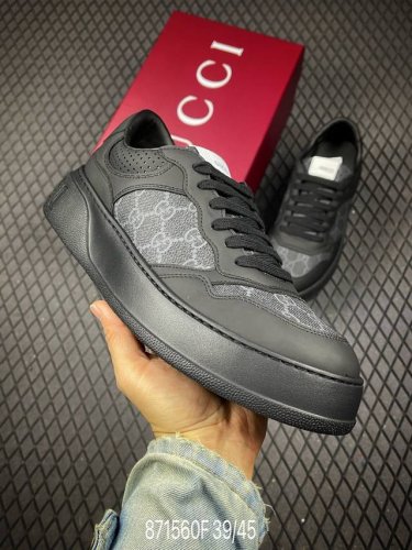 Fgucci Screener Gg High-Top Sneaker古驰饼干鞋 运动休闲鞋系列 全套专柜包装物及配件 这款运动鞋采用厚底结构 巧妙运用外观设计