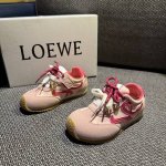 Loewe罗意威 双色联名款 隐形魔术贴 Size：27-37码 经典系列 优质尼龙拼接，质感满满 低帮款式 透气又舒适 魔术贴设计，穿脱超方便