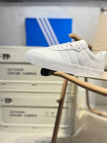 阿迪达斯 Adidas 三叶草 Outdoor 经典三条杠复古休闲运动板鞋春夏时尚简约小白鞋男女鞋情侣鞋B28156 D7201437#36-45