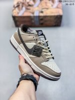 性价比耐克Nike Sb Dunk Low Retro 定制款 扣篮系列 复古低帮休闲运动滑板板鞋 采用脚感柔软舒适Zoomair气垫 有效吸收滑板等极限运动在