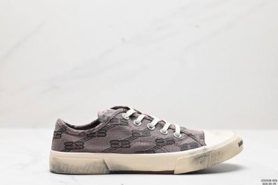 公司级balenciaga巴黎世家 Paris Mid低帮系带 时尚板鞋 做旧版 原版原装大盒 还原官方配置 货号:688754 W3Rc1 1090 尺码:3
