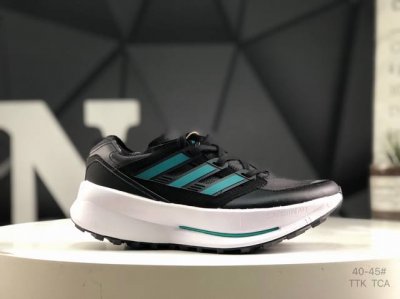 220 阿迪 Adidas Equipmentagravic 舒适百搭防涓耐磨 黑白色低帮跑步鞋 货号Jh6116 尺码：40-45（半）Ttk Tca