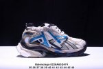 巴黎世家 Balenciaga 巴黎世家Runner老爹鞋舒适运动慢跑鞋 不含皮运动鞋，网布材质，磨损效果，鞋头边缘印有尺码，背面浮印尺码，外侧印有跑者徽标，鞋