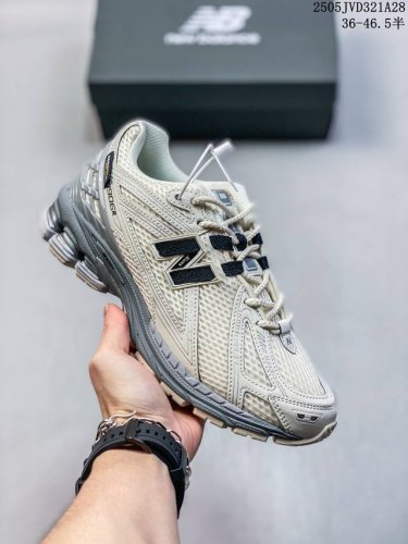 New Balance Nb 1906 此款简约大方的造型设计 给人以随性休闲的时尚格调 穿着舒适轻便 运动灵活自如 满足日常个性穿搭 尺码 见图 编码 05J