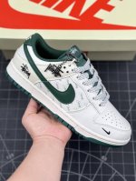 Nk SB Dunk Low 斯图西联名-英文米白绿 周年高端定制 低帮休闲板鞋 #定制鞋盒 大厂纯原品质出货 超高清洁度 皮料切割干净无任何毛边 细节完美 货