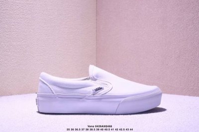 硫化工艺 Ltsgt 万斯 Vans 厚底 经典Os 白黑 顶级真标原盒大几率过验过毒版本 原型开发道序 原汁原味保留经典基础 上脚无敌 ！ 尺码：35 36