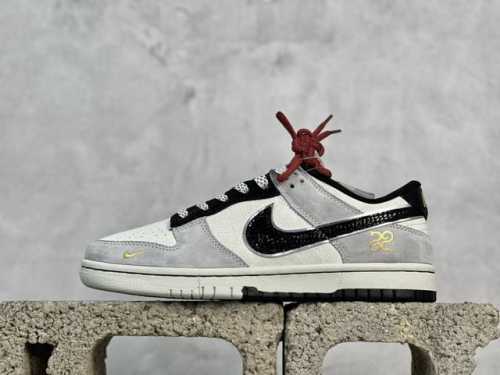 放店私 海外爆款限量发售！高端定制Nike Sb Dunk Low 蛇年限定---白黑蛇纹钩 高端定制 低帮休闲板鞋 定制鞋盒 大厂纯原品质出货 超高清洁度 皮