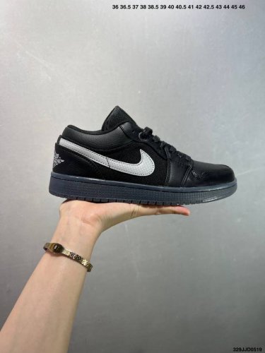 真标Nike Air Jordan 1 Low aj1乔1低帮休闲板鞋 同步官方配色 官方货号:Hv5968-001 size:36 36.5 37.5 38