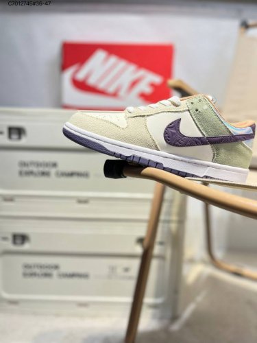 耐克Nike Dunk Low 板鞋Sb系列经典百搭休闲运动板鞋加厚鞋舌的填充 使舒适性大大提升 同时也更方便穿脱中底部分则加入了脚感柔软舒适Zoomair气垫