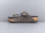 渠道优势，！ 外贸版 勃肯 Birkenstock 麂皮 柔软舒适厚底保暖百搭 一字拖鞋 女款 尺码 35 36 37 38 39 40 反毛皮牛皮绒面，羊毛内
