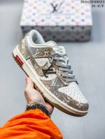 nike Sb Dunk Low Lv联名 卡其灰 周年高端定制 低帮休闲板鞋 夜光效果 定制鞋盒 大厂纯原品质出货 超高清洁度 皮料切割干净无任何毛边 细节完