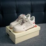 核心私 Air Force 1 原装级别 原楦头原纸板 打造纯正空军版型专注外贸渠道 全掌内置蜂窝气垫 原盒配件 原厂中底钢印、拉帮完美 货号：Bb7577 2