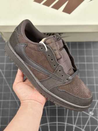 本地 核心私 当红嘻哈歌手特拉维斯 斯科特携手travis Scott X Nike Air Jordan 1 Low Og Sp Velvet Brown A - 点击图像关闭