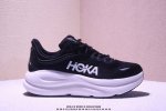 公司级小红书推荐Hoka W Bondi 9全新配色 这个品牌来自于新西兰的毛利语，Hoka表示大地，One One表示飞越，连起来就是飞越地平线，One On