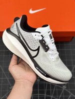 本地 核心私 公司级耐克nike Air Zoom Vomero 17 网面徒步运动缓震跑步鞋 全新配色内置双zoom气垫 Vomero是耐克旗下的运动鞋系列，