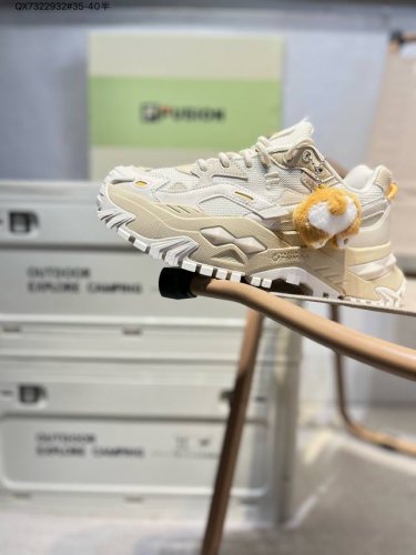 Fila Fusion 斐乐 潮牌低帮运动休闲鞋 Filafusion主要以时尚运动文化 跨界联名为主 结合当下广受欢迎的滑板街篮 棒球、骑行等时尚运动 运用拼