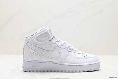 公司级lv X Air Force 1 High联名白橙印花 原楦头原纸板 打造纯正空军版型 专注外贸渠道 全掌内置蜂窝气垫 原盒配件 原厂中底钢印 拉帮完美 - 点击图像关闭