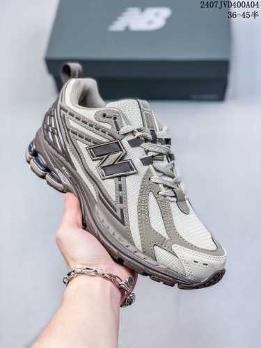 New Balance M 6R 复古单品 近两年来，要说人气最高的球鞋品牌相信 New Balance 一定是其中之一。无论是重磅联名，还是亮眼配色，都有着超