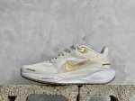 C版 Nike Air Zoom Pegasus 登月 41代 网面透气跑步鞋 兼顾迅疾外观和稳固脚感 后跟覆面足动态支撑巧妙融合 缔造稳定顺畅的迈步体验 采用