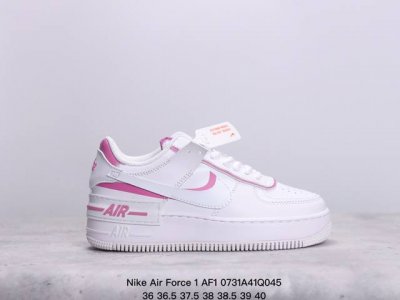 nike 耐克低帮板鞋 空军一号 Af1马卡龙 Af1厚底增高百搭运动板鞋 Nike Air Force 1 “Shadow” 造型设计上与 Sacai X N