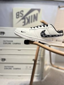 古驰 X Nike Sb Dunk Low 大厂出品 极力推荐 新配色 原装头层材料 独家版型蒸餾加工 帶來的是更好的视觉和脚感体验 大厂纯原品质出货 清洁度