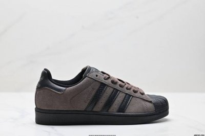真标Adidas Originals Superstar贝壳头系列 阿迪达斯 三叶草低帮经典百搭休闲运动板鞋 货号:Jh7696 尺码:36 36.5 37 3