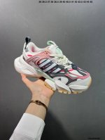210 公司级Ad Xlg Runner Deluxe 跑步者豪华版系列低帮厚底增高老爹风复古缓震休闲运动慢跑鞋 Ih7797 自从阿迪达斯和巴黎世家合作后，没