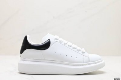 公司级意大利高奢品牌Alexander Mcqueen亚历山大 麦昆 Sole Leather Sneakers低帮时装厚底休闲运动小白鞋 货号:462214