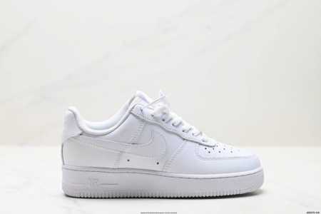 真标耐克Nike Air Force 1’07 Lx空军一号低帮百搭休闲运动板鞋。柔软、弹性十足的缓震性能和出色的中底设计，横跨复古与现代的外型结合，造就出风靡 - 点击图像关闭