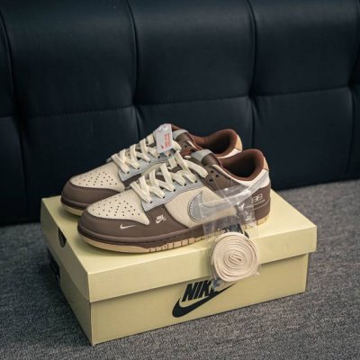 核心私 Nike Dunk 全套原楦原模倾力打造完美版型 独家原厂航空铝磨具打磨大底 鞋头坡度极致还原 无解鞋型 原盒原配 圈内天花板工艺 原厂冲刀 超高清洁度