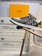 260 Fendi/ 芬迪 板鞋/休闲鞋 独家官网一比一开模 渠道原装订单 釆用精选舒适面料 鞋面走线工整 清晰质感 高端时尚 简约大气7E1493 Am737