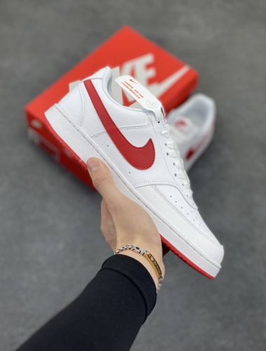 超级福利 核心特价 长期补货 Nike Court Borough 低帮百搭透气休闲运动板鞋男女鞋 经典耐用的设计，兼顾舒适脚感和出众风范，演绎匠心之作。结构性