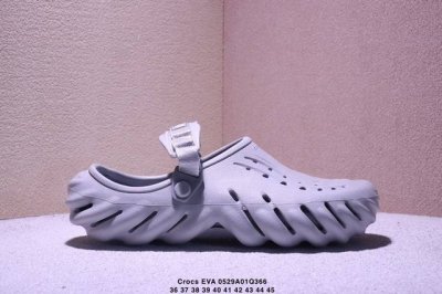 公司级卡骆 Crocs Eva 波波 防滑透气 运动凉鞋 一体成型鞋身的创新洞洞鞋 大胆的雕刻外观造型和运动灵感设计 活力十足 穿上它就是街头潮流的代表 变身时