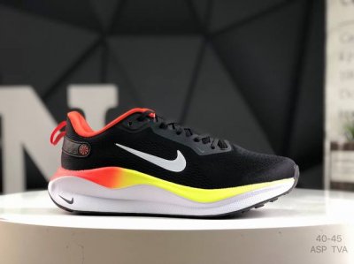 耐克 Nike Infinity Run 5 男子缓震透气公路跑步鞋 该版 Nike Infinity Run 5 采用 Reactx 泡绵，塑就出众支撑性，让