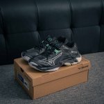 核心私 Mizuno美津浓 Wave Lightning Z8 舒适 防滑耐磨 低帮 训练鞋 货号：V1Ga 052 尺码号：36 36.5 37.5 38 3