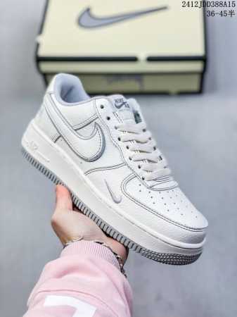 真标带半码耐克nike Air Force 1 Mid 07 空军一号低帮百搭休闲运动板鞋。柔软、弹性十足的缓震性能和出色的中底设计，横跨复古与现代的外型结合， - 点击图像关闭