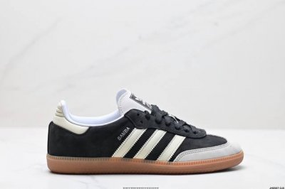 公司级Adidas Originals Samba Og 阿迪达斯桑巴舞系列绅士德训足球风百搭低帮休闲运动板鞋 这款板鞋展示了高质量的工艺 带有装饰的超锁缝制和