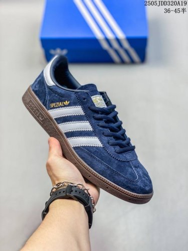 公司级Adidas Originals Gazelle Indoor 阿迪达斯 三叶草绅士德训足球风百搭低帮休闲运动板鞋 原装头层材料 用料绝不含糊 独家版型蒸