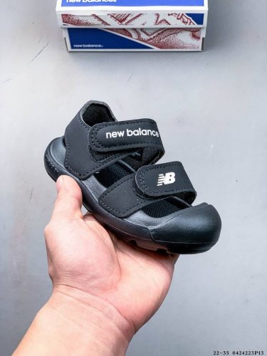 New Balance Nb夏男女童魔术贴包头凉鞋沙滩鞋 0424223 p30