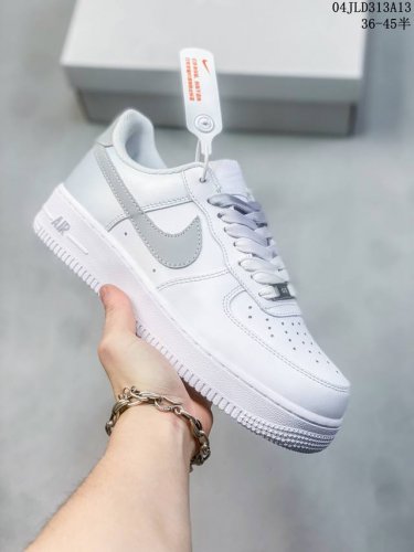公司级带半码 耐克nike Air Force 1 Low 空军一号低帮休闲板鞋 打造纯正空军版型#专注外贸渠道 全掌内置蜂窝气垫 #原盒配件 原厂中底钢印、拉
