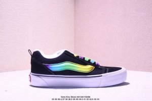 Vans Knu Skool 百搭休闲防滑减震低帮 板鞋男女同款 颜色：Vans面包黑白彩虹条 货号：Mzfw 尺码：35 36 36.5 37 38 38.5