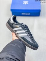 Adidas Originals Samba Og 阿迪达斯桑巴舞系列绅士德训足球风百搭低帮休闲运动板鞋 这款板鞋展示了高质量的工艺 带有装饰的超锁缝制和无缝的