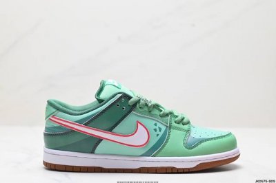 公司级耐克nike Dunk Low 扣篮系列 复古低帮休闲运动滑板板鞋 采用脚感柔软舒适zoomair气垫 有效吸收滑板等极限运动在落地时带来的冲击力 为街头