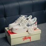核心私 Air Force 1 原装级别 原楦头原纸板 打造纯正空军版型专注外贸渠道 全掌内置蜂窝气垫 原盒配件 原厂中底钢印、拉帮完美 货号：Sj6698 0
