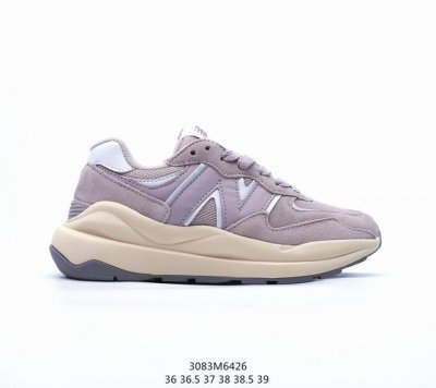 新百伦new Balance W570Cd系列复古老爹风休闲运动慢跑鞋采用长绒麂皮拼接翻毛皮构成鞋面材质#中底高弹eva发泡材质#外置橡胶大齿防滑橡胶外底尽显9