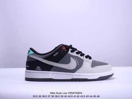 Nike 耐克 男女鞋真标半码制，升级版原厂更新数据窄楦翘头版型，采用台产固色翻毛皮鞋面材质，正确后跟反口里弧度，原厂中底布正确印刷，鞋垫嵌eva缓震物料及背胶 - 点击图像关闭