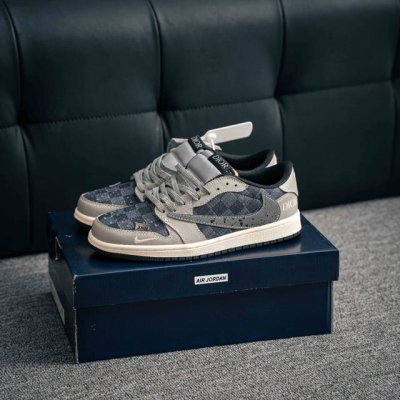 340 核心私 Air Jordan 1 乔丹篮球鞋男女运动鞋潮流板鞋 货号：Xs2024 003 尺码：36 37 37.5 38 38.5 39 40 40