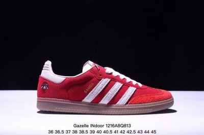 真标adidas Originals Gazelle Indoor 三叶草休闲防滑耐磨低帮板鞋 鞋头出色设计 塑就出众贴合感 稳固的后跟贴合足部曲线设计 软弹舒